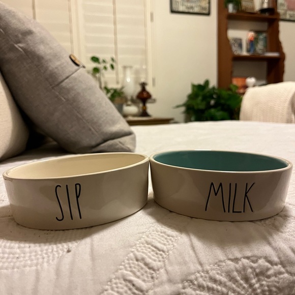 Bundle of bowls - Picture 2 of 2